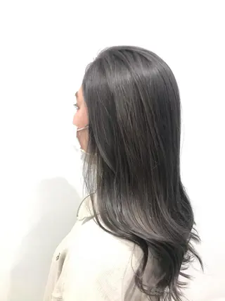 ロング 下條 真のヘアスタイル