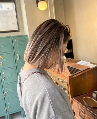 セミロング カラー 海外デザイン🇺🇸 石渡諒太のヘアスタイル