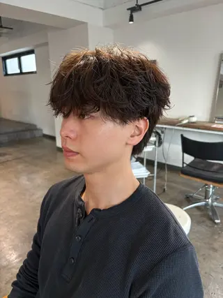 ショート パーマ メンズ become men's hair 名駅店所属・名駅/フェザーパーマ 韓国ヘア/森岡のヘアスタイル