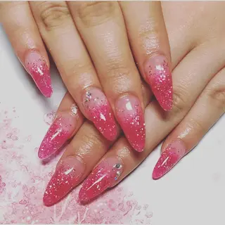 ネイル アクアライズ所属・アクア ライズのネイルデザイン