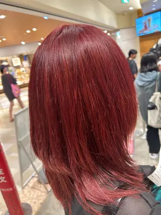 カラー M.SLASH SHINYURIGAOKA所属・小松 美璃のヘアスタイル