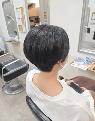 ショート 暖色🍎透明感カラー 🩵小林かりんのヘアスタイル