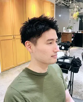 パーマ メンズ RIN／韓国ヘア レイヤーカットのヘアスタイル