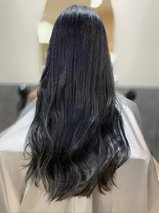 ロング カラー 赤坂 有季のヘアスタイル