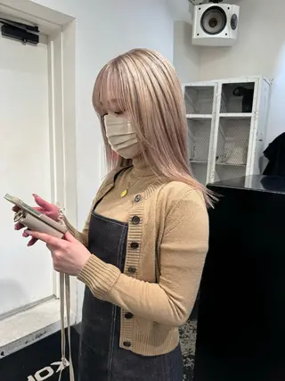 セミロング カラー ヘアアレンジ 艶ハイトーン/ヘア アレンジAYAKAのヘアスタイル