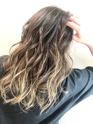 セミロング カラー ヘアアレンジ 🍀アレンジ簡単ヘア ☘️石田万里奈🍀のヘアスタイル