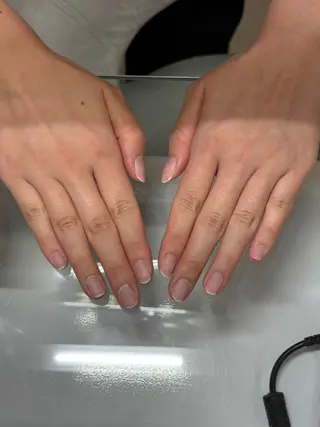 ネイル 𝑴𝑶𝑵𝑬 オフモデル募集中のネイルデザイン
