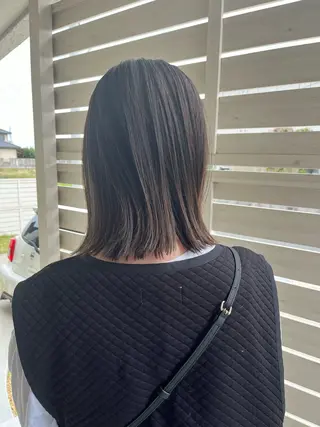 ミディアム 松本 茜のヘアスタイル