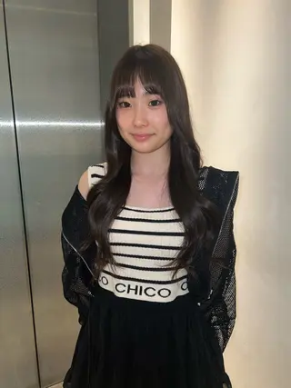ロング カラー アイブロウ カラーモデルまなみのヘアスタイル