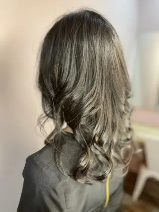 セミロング 🌈ショートボブ⚪︎ 暖色🌈村山武史のヘアスタイル