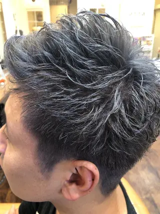 ショート カラー メンズ 大栗 佑也  髪質改善のヘアスタイル