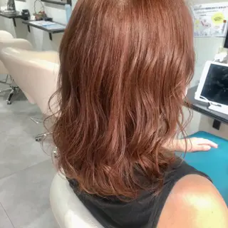 ミディアム カラー シェアハピ ヤマモトのヘアスタイル