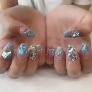 ネイル 🌈🐰 saki. m 🐰🌈のネイルデザイン