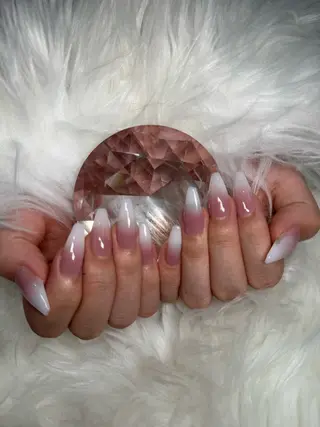 ネイル ꕤ︎︎牧野 麻衣ꕤ︎︎のネイルデザイン