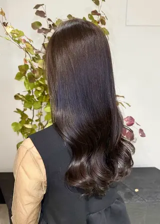 セミロング 東 友貴のヘアスタイル