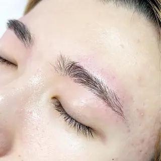 アイブロウ salon de Tiara Fukaのマツエク・マツパデザイン