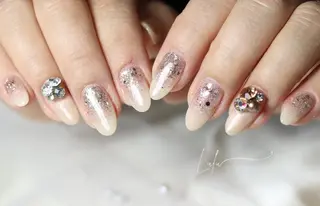 ネイル Lulu nail salon 南堀江店所属・西村 あやかのネイルデザイン