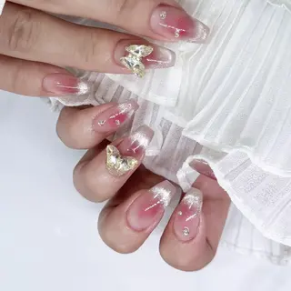 ネイル 【山岡】 ロイヤル•セラピストのネイルデザイン