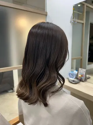 セミロング カラー 🍀秋山 桃子🍀のヘアスタイル