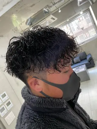 パーマ メンズ Kvell&Co.所属・ハイトーン カラーのヘアスタイル