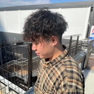 ショート パーマ メンズ メンズヘア特化 崎田 成人のヘアスタイル