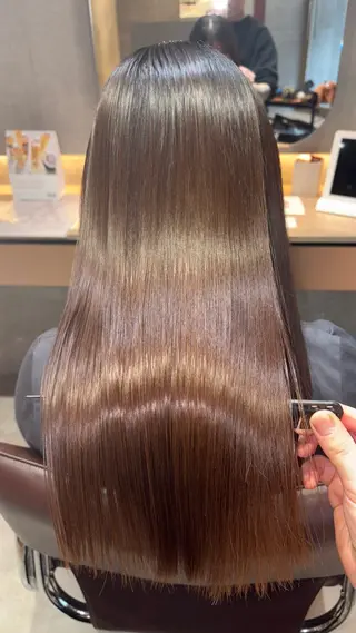 セミロング overhair大久保所属・【髪質改善特化】 西田 琉偉のヘアスタイル