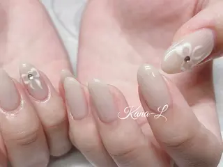 ネイル 芦辺 香奈のネイルデザイン