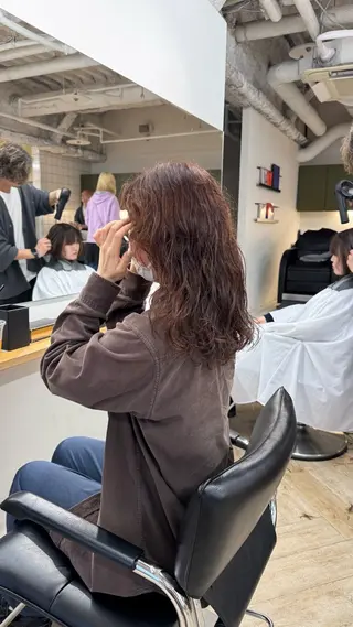 セミロング 新潟/万代/ベージュ ダブルカラー髙橋魁真のヘアスタイル