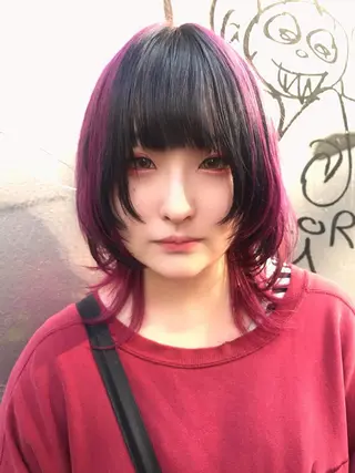 セミロング カラー ホワイト&レイヤーカ ットエクステ長畠俊輔のヘアスタイル