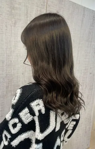 セミロング カラー 朝比奈 優之介のヘアスタイル