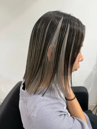 ミディアム AO所属・艶々ペールハイトーン 🫧🦋/YUINAのヘアスタイル