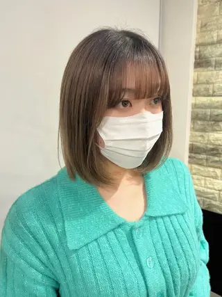 ミディアム 石野 友唯のヘアスタイル