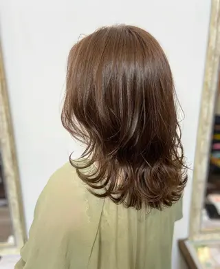 セミロング カラー 仙波 未来のヘアスタイル