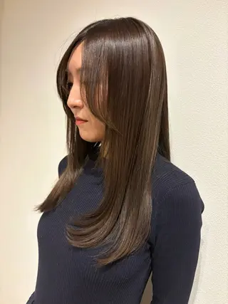 ロング カラー たにぐち ななはのヘアスタイル