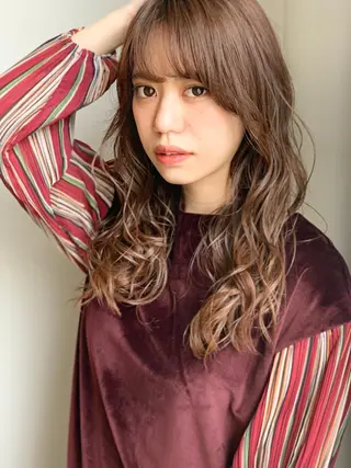 ロング カラー 四ッ井 翔のヘアスタイル
