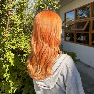 ロング カラー 山本 知佳のヘアスタイル