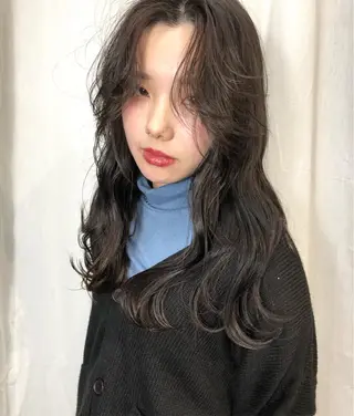 ロング 🫧🇰🇷韓国ヘア レイヤー🐺Yutaのヘアスタイル