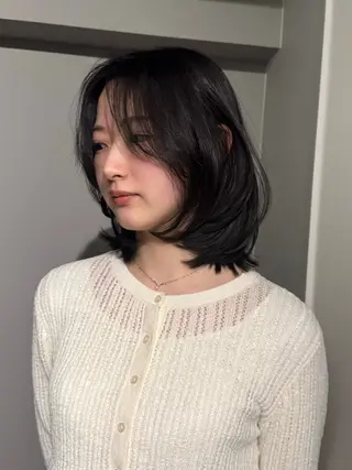 ミディアム カラー 透明感/レイヤー カット🎀マコのヘアスタイル