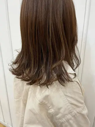 ミディアム カラー ヘアアレンジ メンズ pu+on. nailworks所属・fuyumi / ニュアンスネイルのネイルデザイン