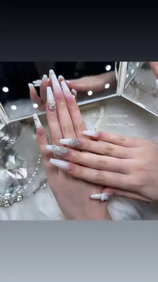 ネイル 加納 莉音のネイルデザイン