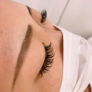 マツエク・マツパ Lucia 深野のマツエク・マツパデザイン