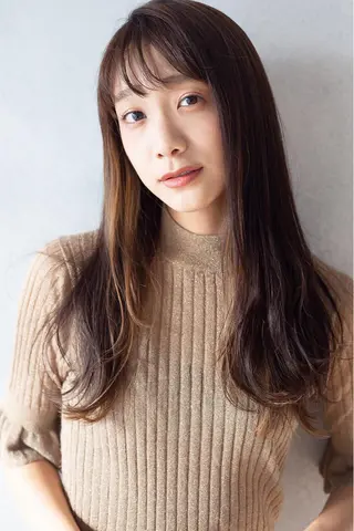 ロング 若山 敦のヘアスタイル