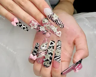 ネイル Salon de Minuit🦩のネイルデザイン