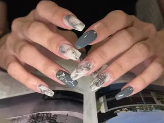 ネイル m o m o / 高岡ネイルのネイルデザイン