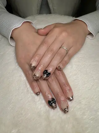 ネイル ねいる屋　Anela 美優のネイルデザイン