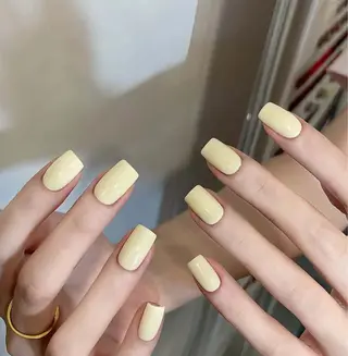 ネイル 相沢 さやかのネイルデザイン