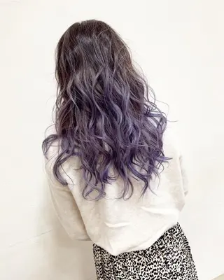 セミロング カラー GLAD 萩原のヘアスタイル