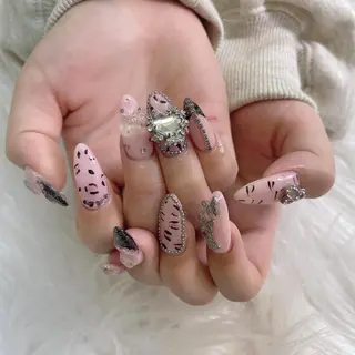 ネイル 🦋ネイルサロン ブラン🌈ゆりのネイルデザイン