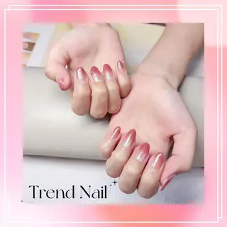 ショート トレンド ネイル スタジオのネイルデザイン