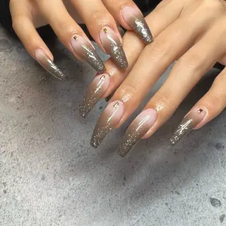 ネイル neroli スタッフのネイルデザイン